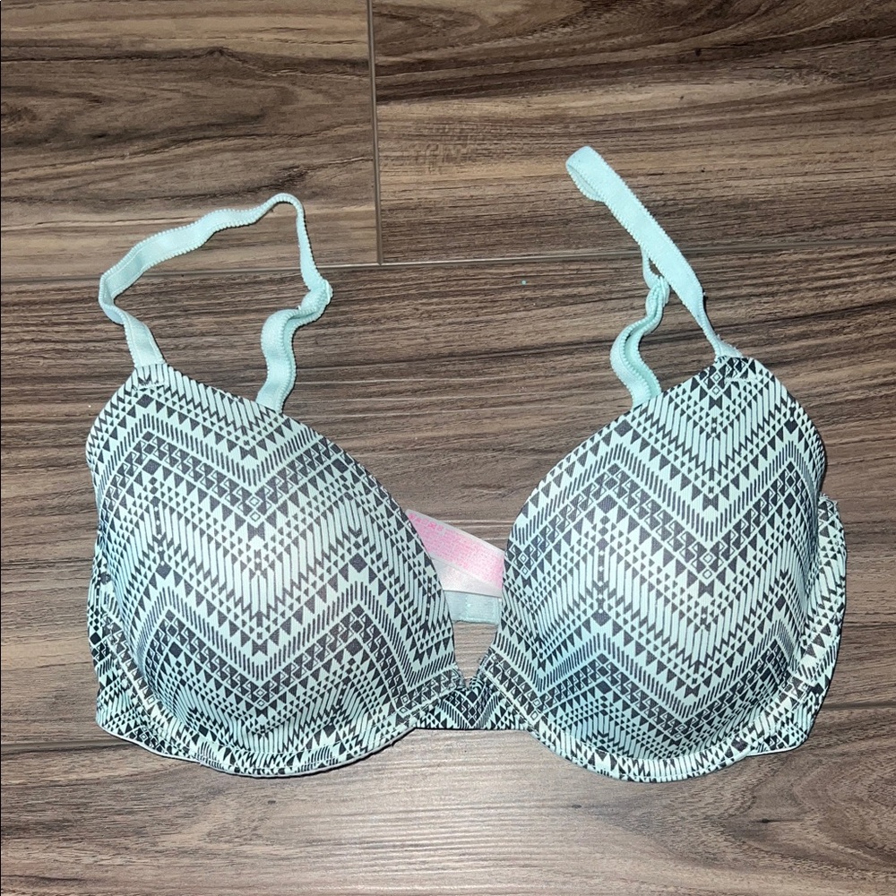Victorias Secret Pink Wear Everywhere Demi Bra